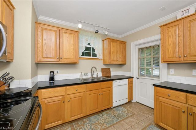 211 N Bridge Street, Jonesville, NC 28642