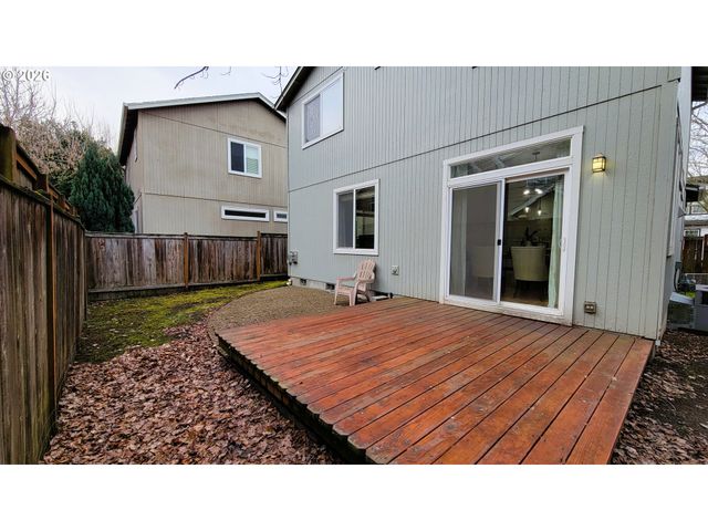 2461 MOUNTAIN Ter, Eugene, OR 97408