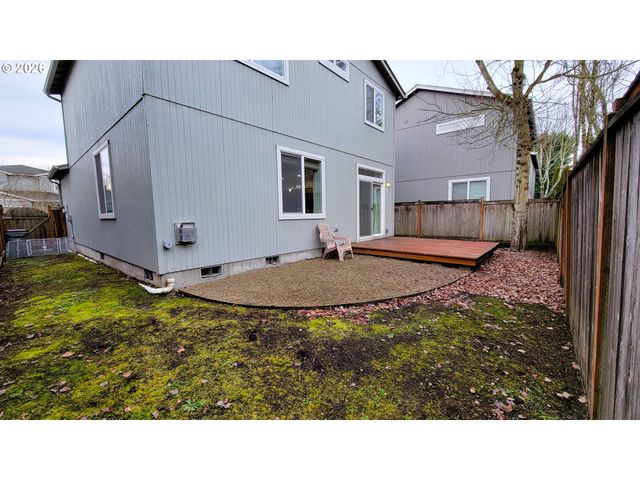 2461 MOUNTAIN Ter, Eugene, OR 97408