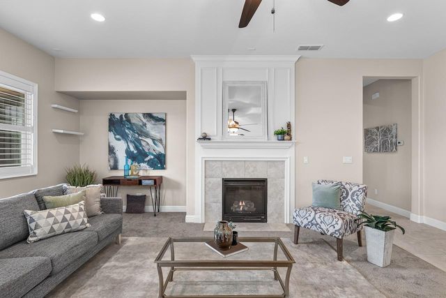 2498 Pepper Tree Ln, Manteca, CA 95336