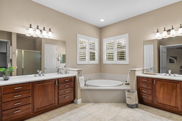 2498 Pepper Tree Ln, Manteca, CA 95336