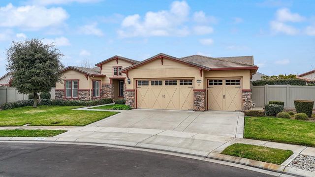 2498 Pepper Tree Ln, Manteca, CA 95336
