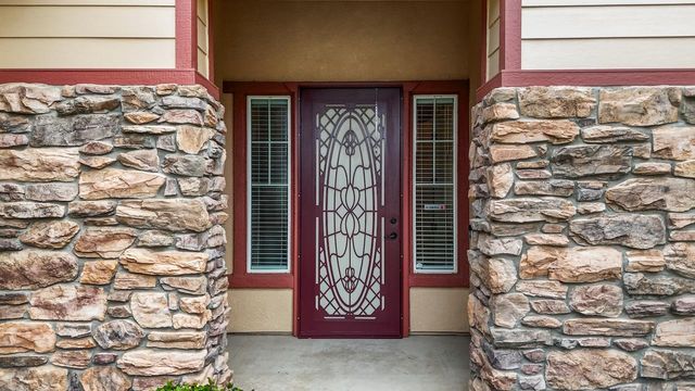 2498 Pepper Tree Ln, Manteca, CA 95336