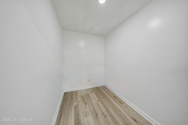 7005 Ethan Allen Way, Louisville, KY 40272