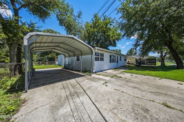 7005 Ethan Allen Way, Louisville, KY 40272