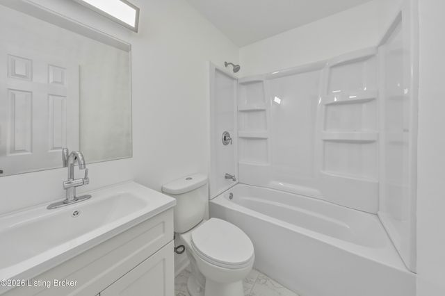 7005 Ethan Allen Way, Louisville, KY 40272