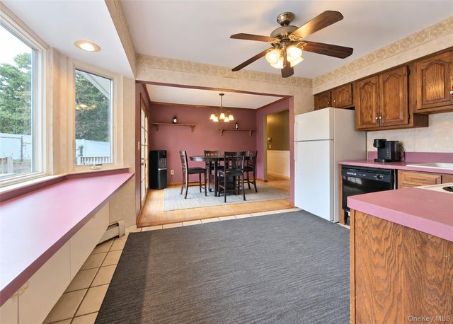 2 Renwick Road, Ronkonkoma, NY 11779