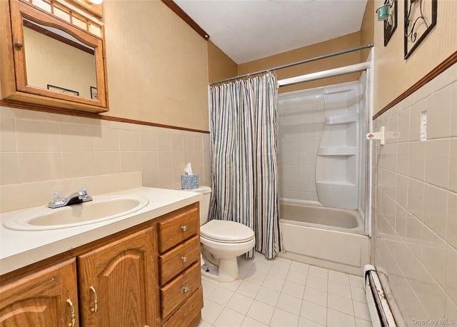 2 Renwick Road, Ronkonkoma, NY 11779