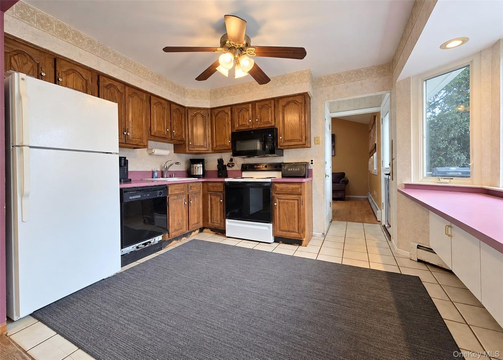 2 Renwick Road, Ronkonkoma, NY 11779 — photo 2