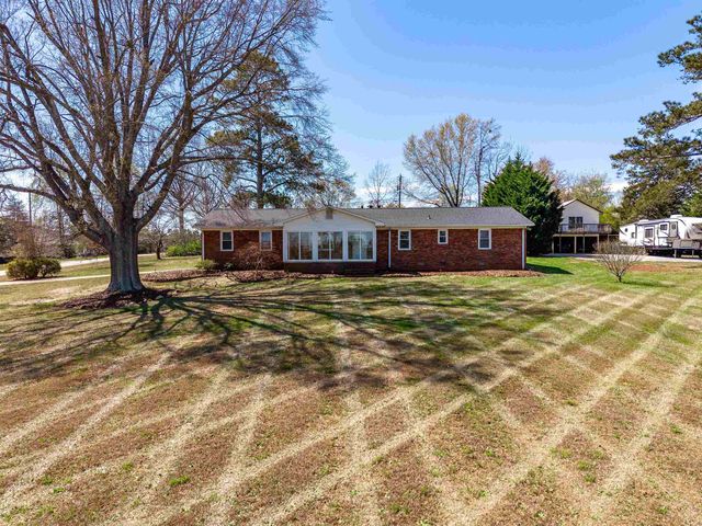 125 Goforth Road, Campobello, SC 29322