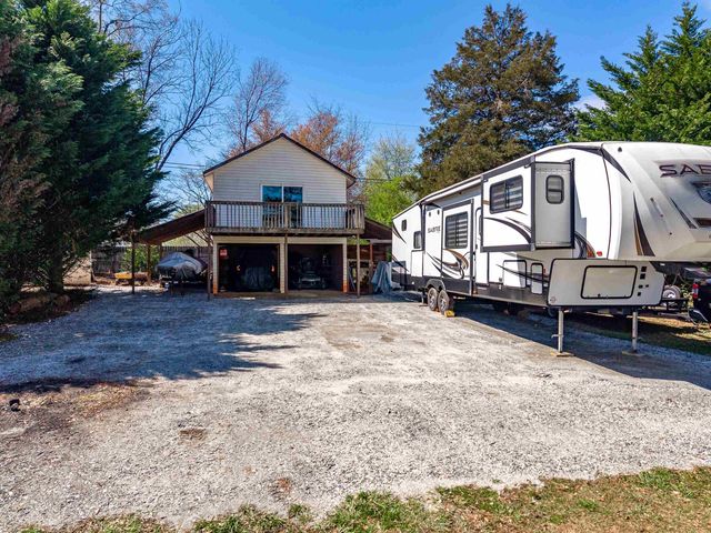 125 Goforth Road, Campobello, SC 29322