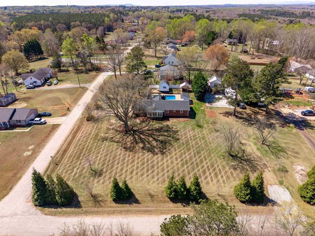 125 Goforth Road, Campobello, SC 29322