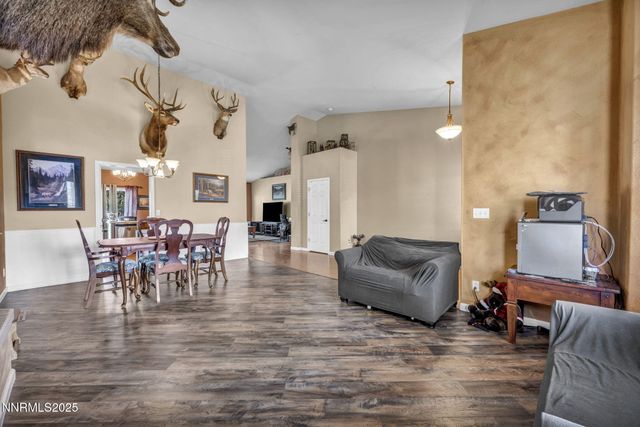 20999 Cameron Court, Reno, NV 89508