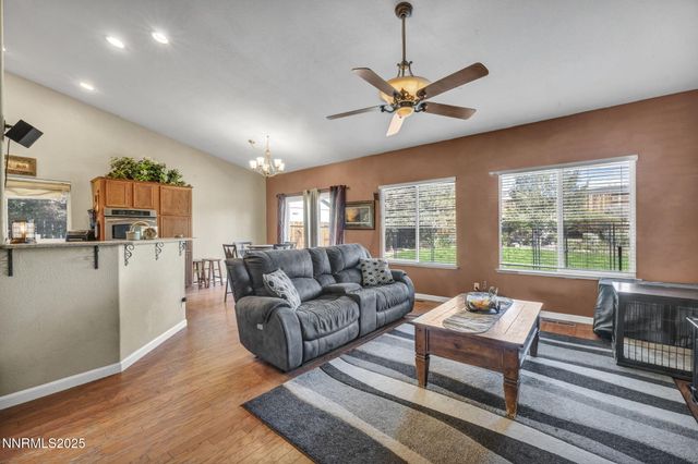 20999 Cameron Court, Reno, NV 89508