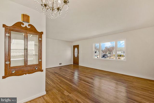 4803 STOCKTON LN, Hyattsville, MD 20784