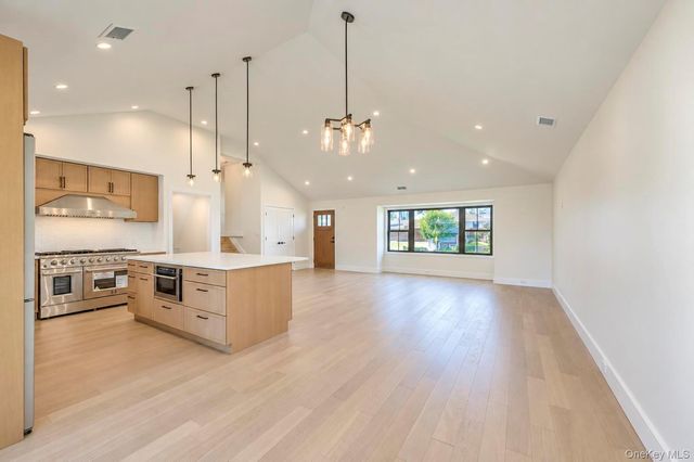 2056 Stratford Drive, Westbury, NY 11590