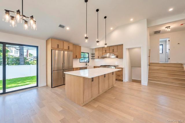 2056 Stratford Drive, Westbury, NY 11590