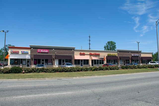 8300 Cermak Road, North Riverside, IL 60546