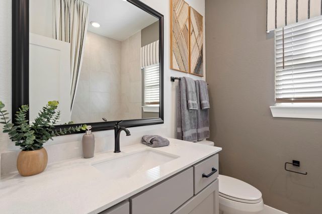 26027 S Outrider Banks, Montgomery, TX 77316