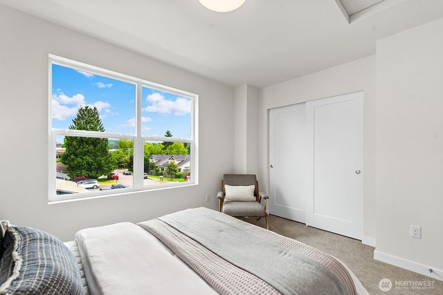 767 7th Avenue NW, Issaquah, WA 98027