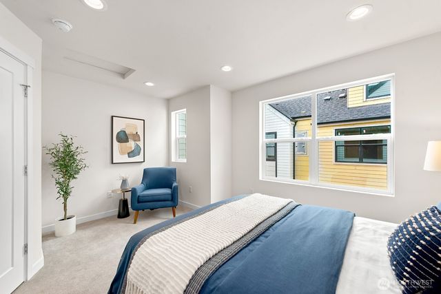 767 7th Avenue NW, Issaquah, WA 98027