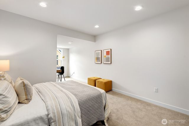 767 7th Avenue NW, Issaquah, WA 98027