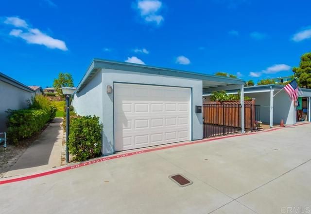 3839 Vista Campana 6, Oceanside, CA 92057
