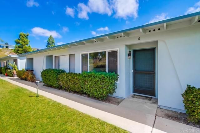 3839 Vista Campana 6, Oceanside, CA 92057
