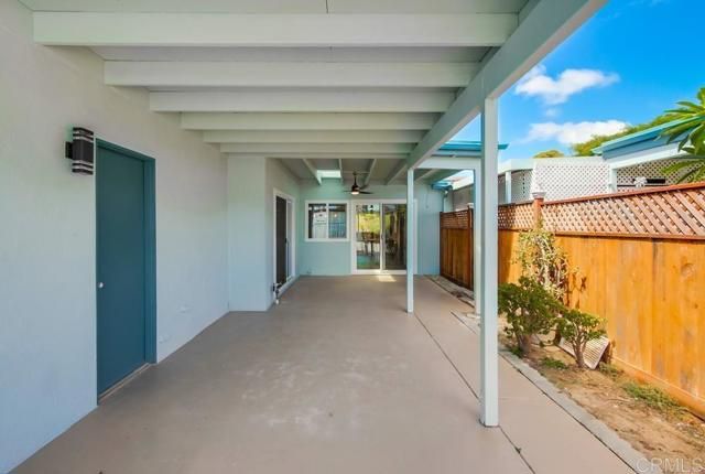 3839 Vista Campana 6, Oceanside, CA 92057