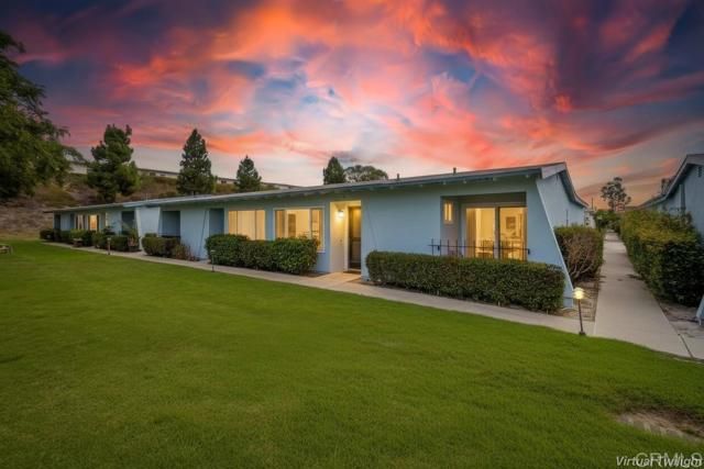 3839 Vista Campana 6, Oceanside, CA 92057