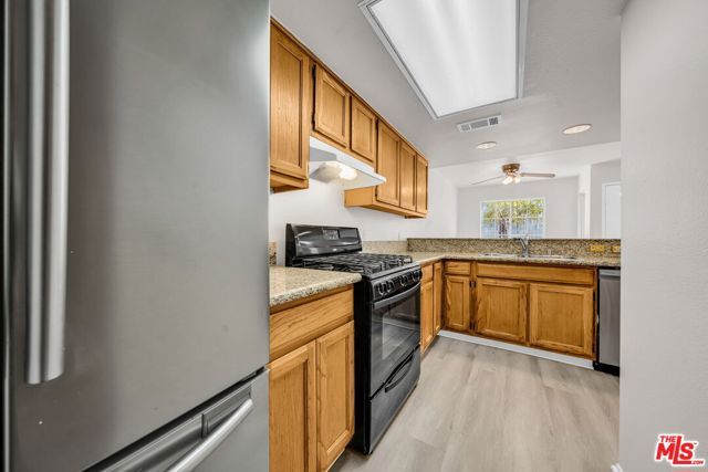 820 W Compton Boulevard 17, Compton, CA 90220