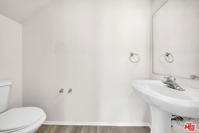 820 W Compton Boulevard 17, Compton, CA 90220