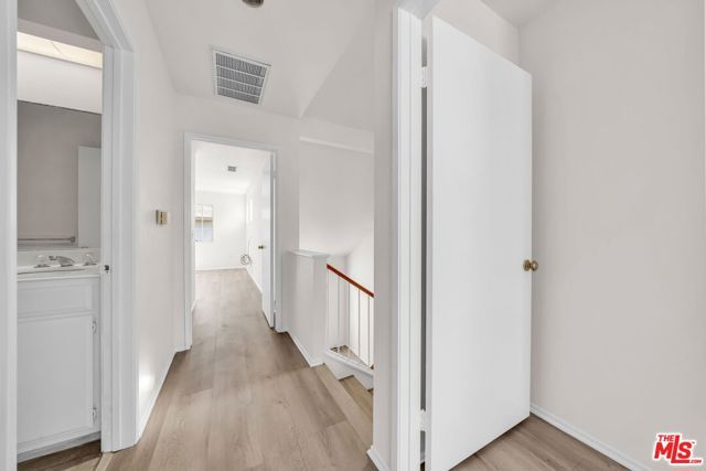 820 W Compton Boulevard 17, Compton, CA 90220