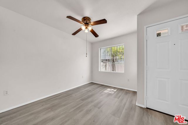 820 W Compton Boulevard 17, Compton, CA 90220