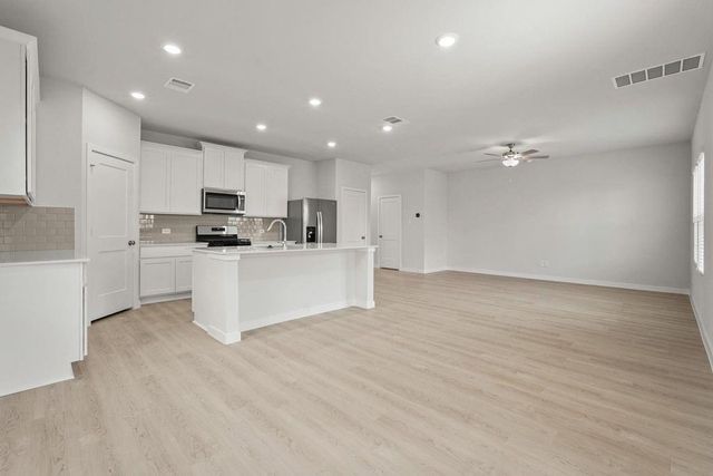 222 Brazen Forest Trl, Magnolia, TX 77354