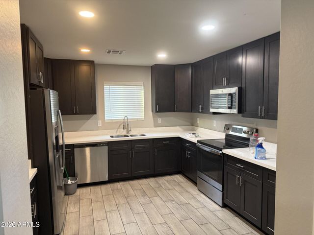 1728 E WOOD Street, Phoenix, AZ 85040