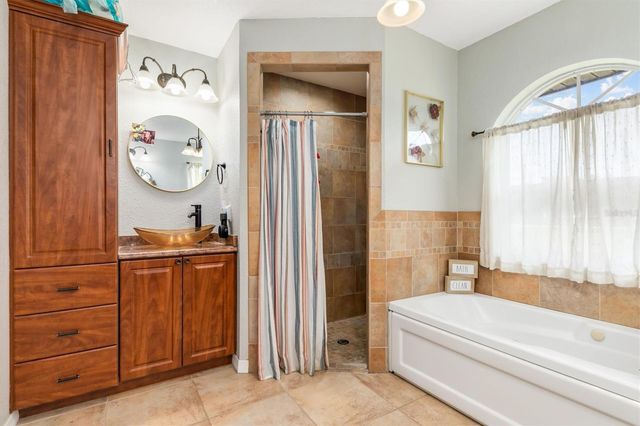 8200 CLEVELAND DRIVE, Punta Gorda, FL 33982