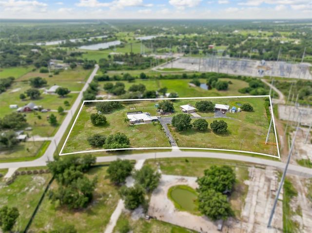 8200 CLEVELAND DRIVE, Punta Gorda, FL 33982