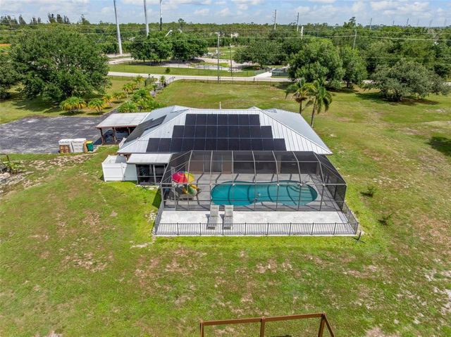8200 CLEVELAND DRIVE, Punta Gorda, FL 33982