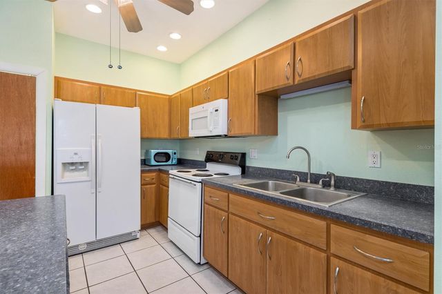 8200 CLEVELAND DRIVE, Punta Gorda, FL 33982