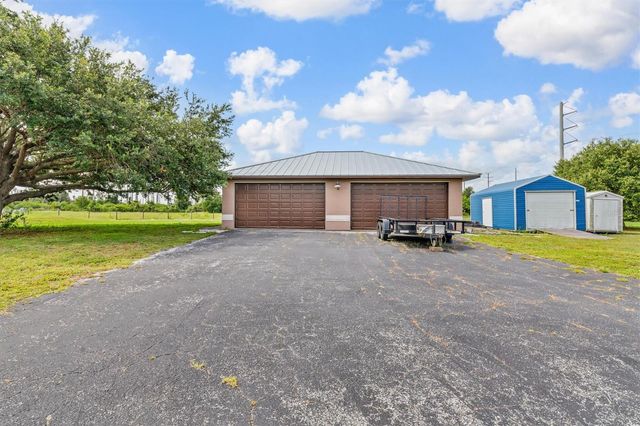 8200 CLEVELAND DRIVE, Punta Gorda, FL 33982