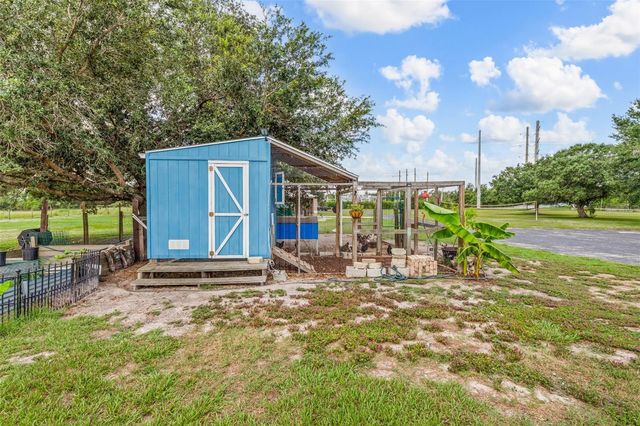 8200 CLEVELAND DRIVE, Punta Gorda, FL 33982