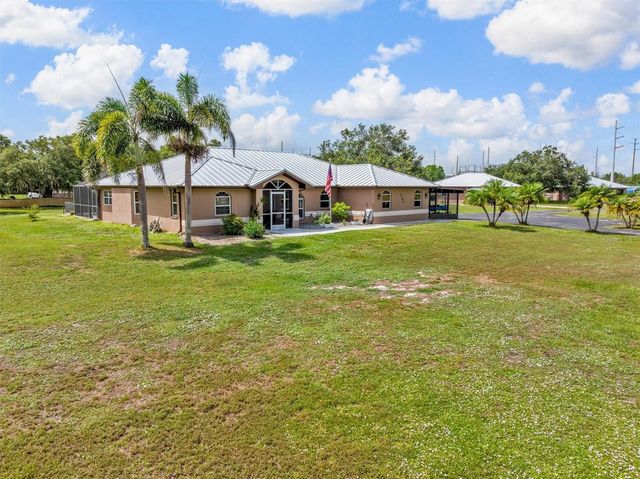 8200 CLEVELAND DRIVE, Punta Gorda, FL 33982