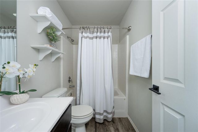 5568 Bent Creek Road, Shawnee, OK 74804