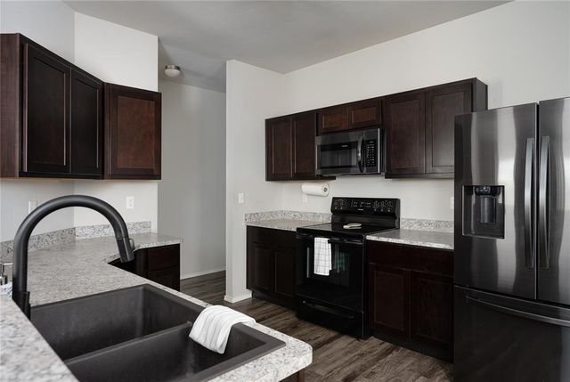 5568 Bent Creek Road, Shawnee, OK 74804