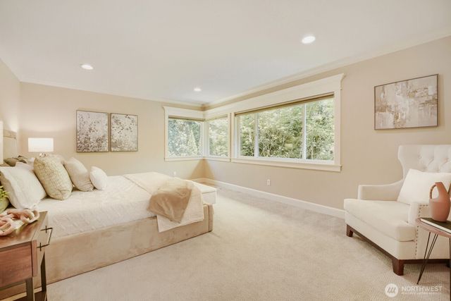 13042 NE 8th Street, Bellevue, WA 98005