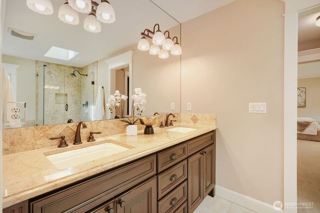 13042 NE 8th Street, Bellevue, WA 98005