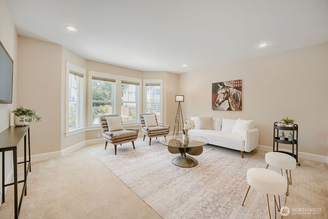13042 NE 8th Street, Bellevue, WA 98005
