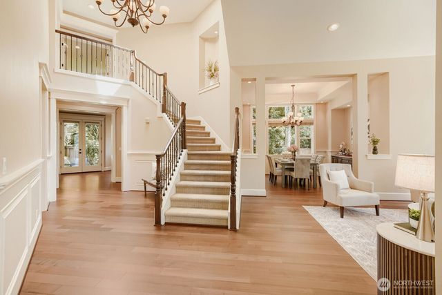 13042 NE 8th Street, Bellevue, WA 98005