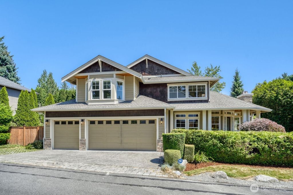 13042 NE 8th Street, Bellevue, WA 98005